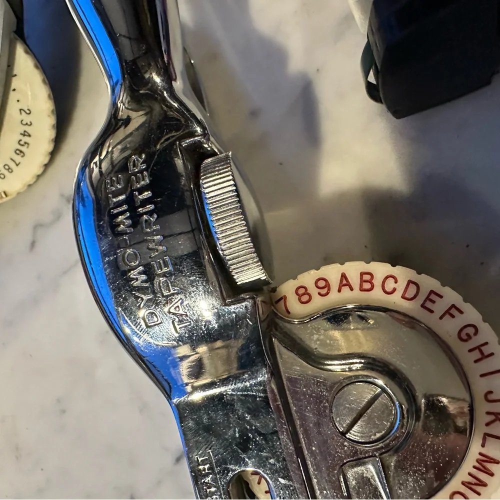Label makers “LOT”